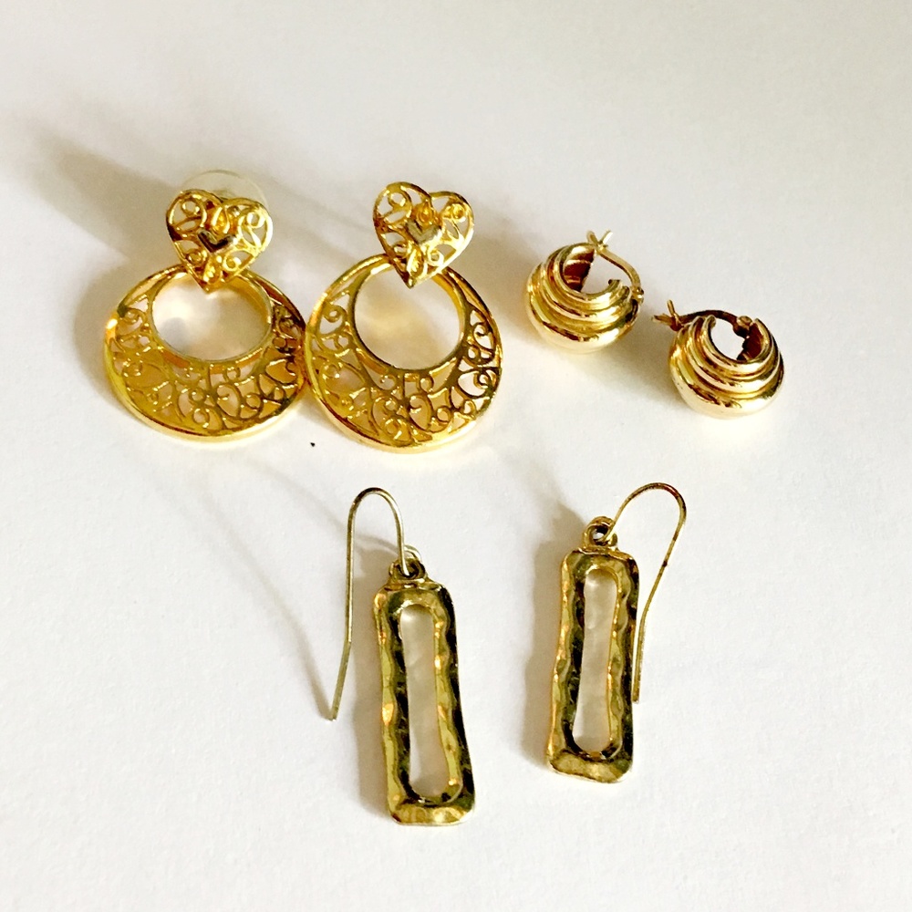 Lot of 3 pair gold tone earrings for pierced ears